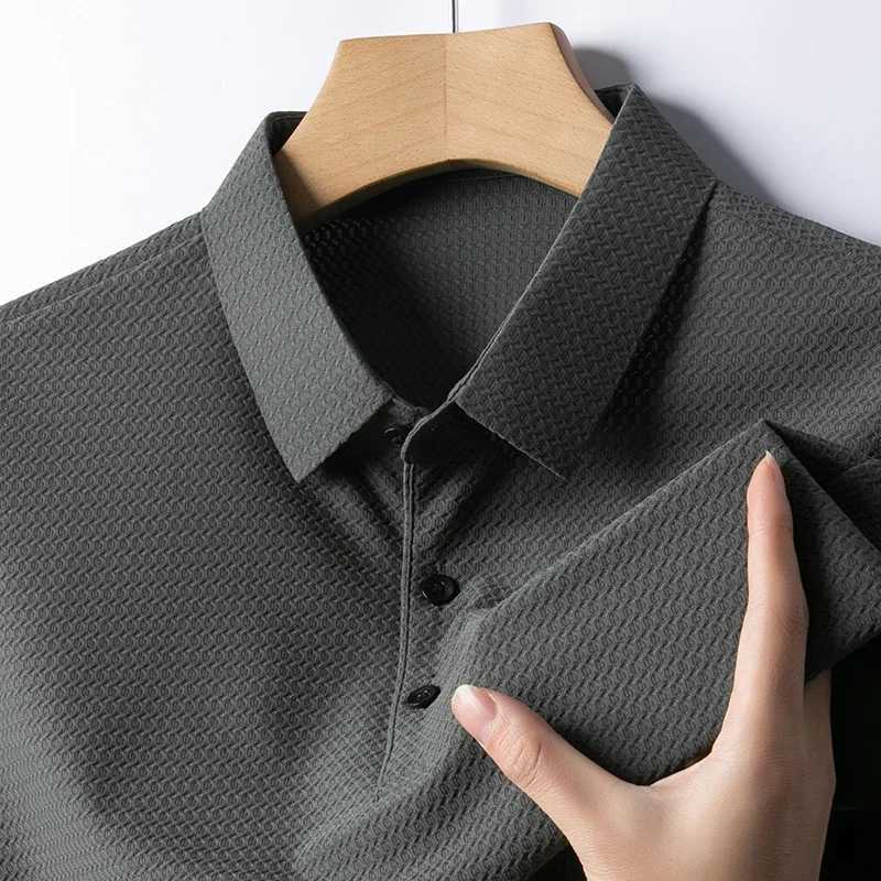 Ice silk summer mens short sleeved polo shirt mens cool polo shirt breathable solid polo shirt lightweight lapel mens shirt W250220