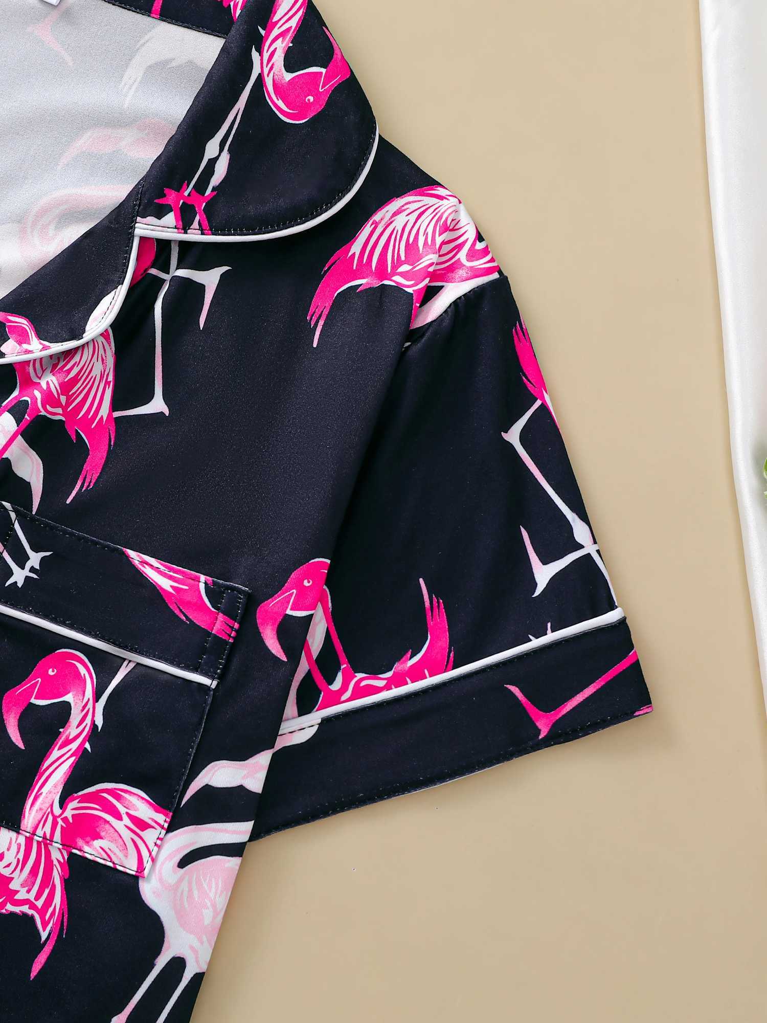 Two-piece set of womens pajamas lapel top and trousers Flamingo summer casual womens pajamas home wearXJ250220
