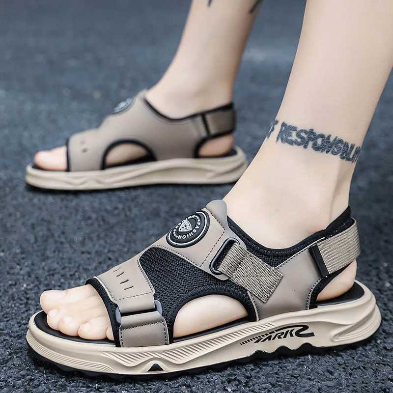 New Arrival Mens casual sandals summer outdoor soft soled breathable beach shoes fashionable student sports shoes anti slip walking sandals T250220