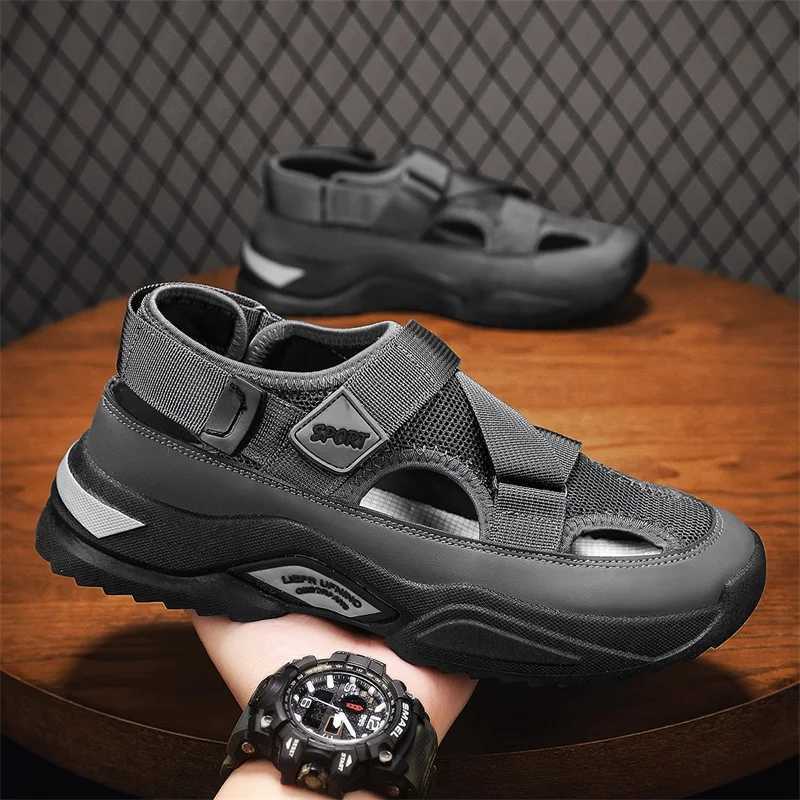 New Arrival New Design Mens Hollow Out Shoes Height Increasing Simplicity Style Beach Holiday Platform Sandals Casual Shoes T250220