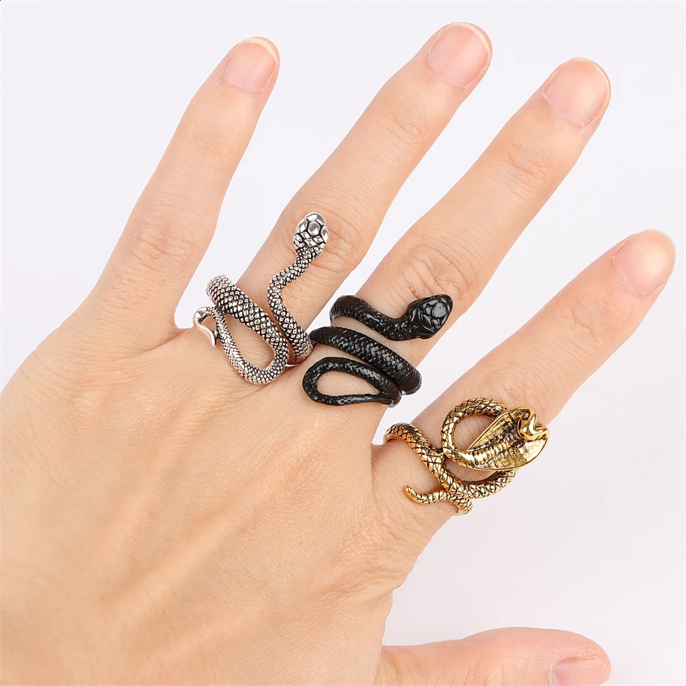 Wholesale 30Pcs/Lot Fashion Snake Animal Mix Style Metal Opening Rings for Women Vintage Adjustable Size Jewelry Party Gifts 250221
