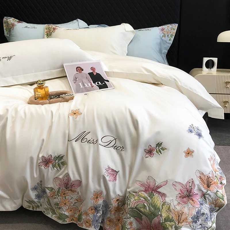 Bedding Set Luxury Flowers Embroidery Quilt/Duvet Cover White Egyptian Cotton Bedspread Fitted Sheet Mattress Cover PillowcasesXJ250220