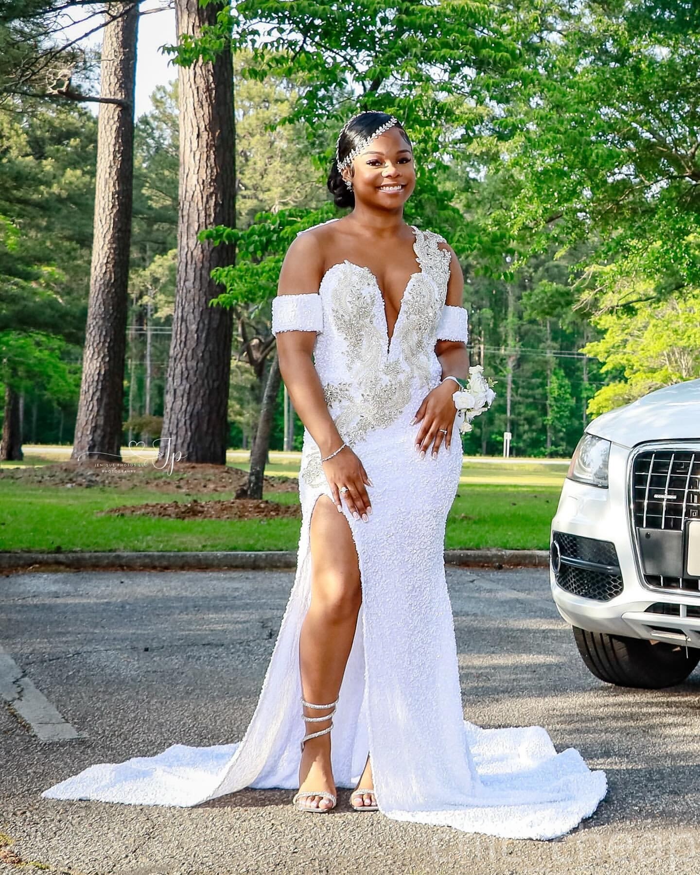 White Mermaid Prom Dresses 2025 Sequined Beaded Crystals High Split Evening Formal Party Second Birthday Engagement Gowns Plus Size Dress For Special 