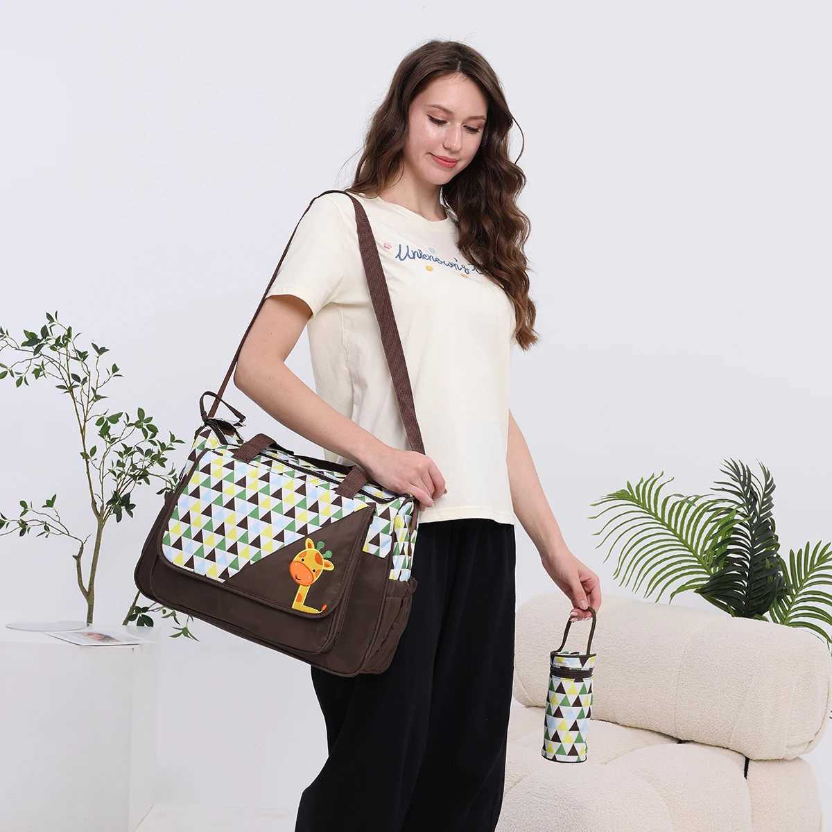 Five piece mom urine bag with multifunctional large capacity cartoon pattern single shoulder diagonal bag mom urine bag X2502201