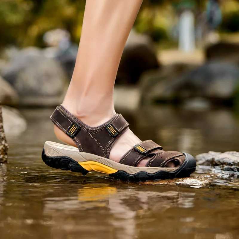 New Arrival Summer Genuine Leather Mens Sandals Classic Breathable Slip-On Sandals Men Outdoor Casual Beach Sandals Sneakers Plus Size 48 T250220