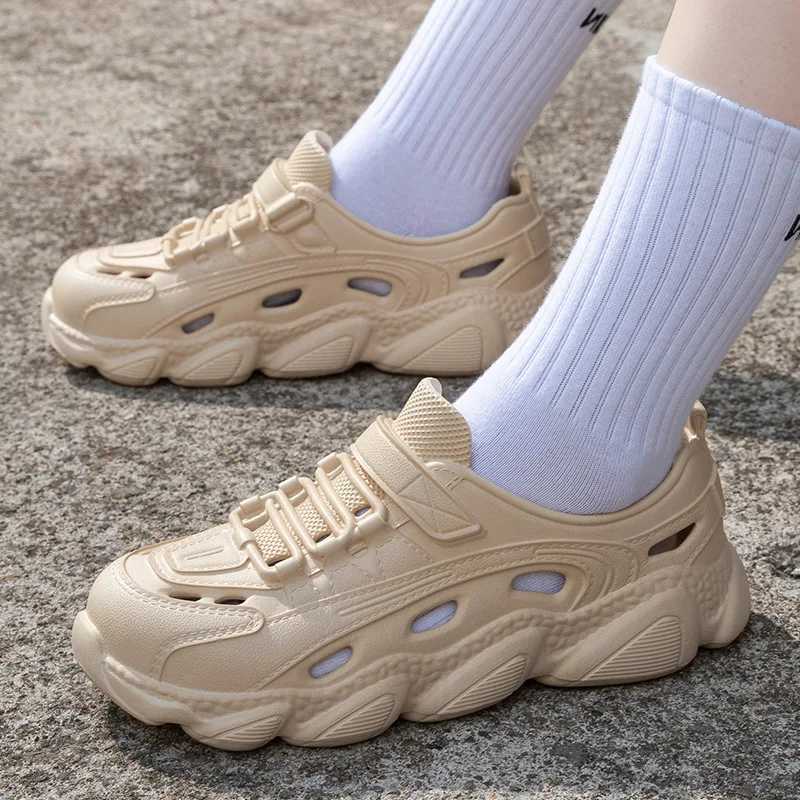 New Arrival Mens Trendy Eva Sandals Summer Man Outdoor Wear Thick Bottom Non-slip Breathable Cool Shoes Beach Shoes Men Fishing Waterproof T250220