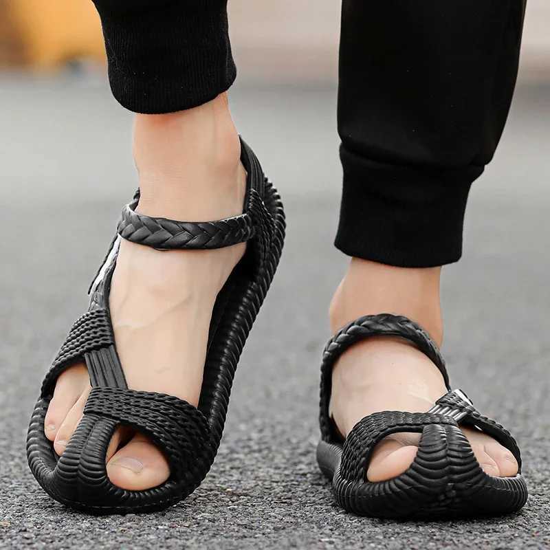 New Arrival large size high quality mens Eva straw sandals flat light outdoor beach shoes T250220