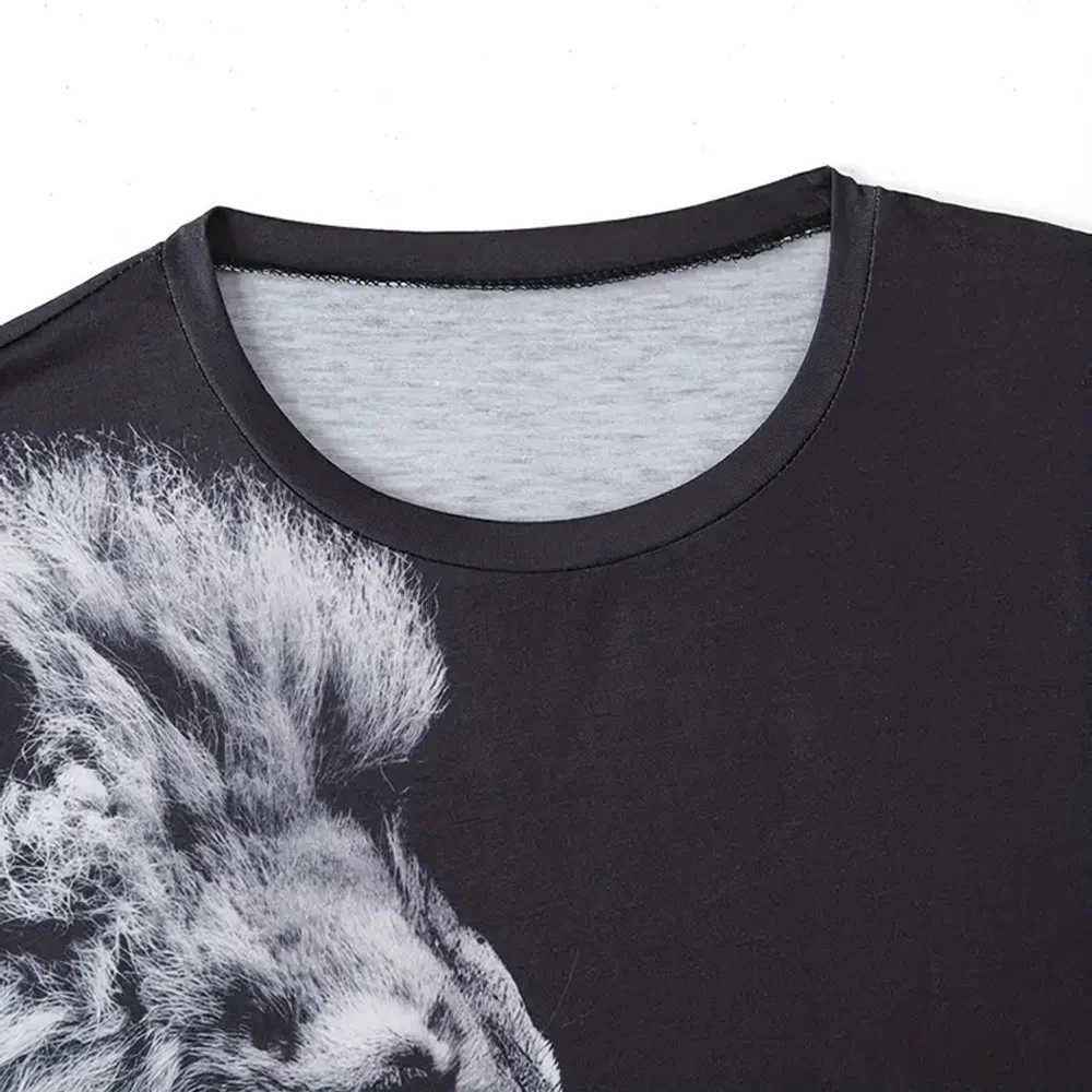 Lion Pattern Print Mens Vintage T-Shirt Gradient Graphic Tee Mens Summer Outdoor Casual Male Clothing Short Sleeve Top For Man W250220
