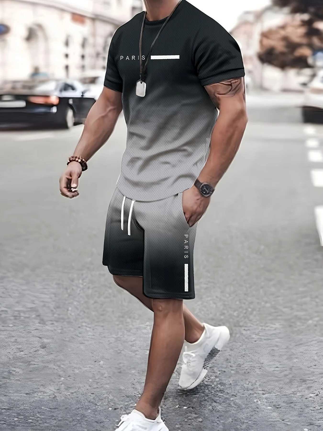2 Piece Mens Fashion Summer Resort Clothing Set Mens Gradient Short Sleeve T-Shirt and Pocket Drawstring Shorts Set W250221