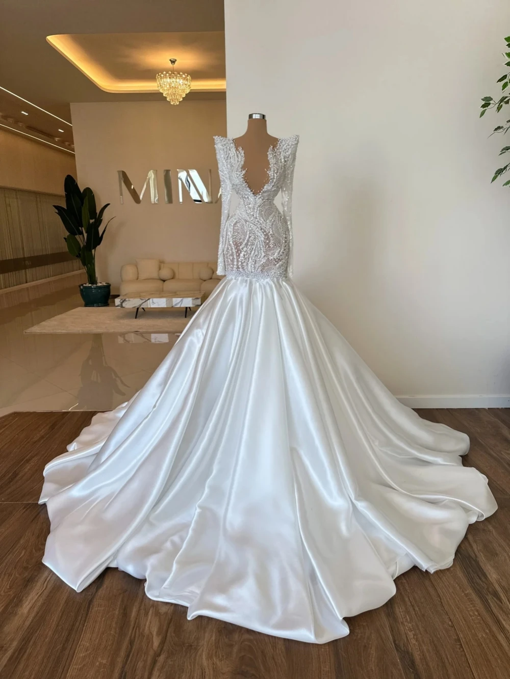 Sexy Mermaid Wedding Dress Sheer Neck Long Sleeves Bridal Gowns Pearls Appliques Sweep Train Dresses Custom Made vestidos de novia