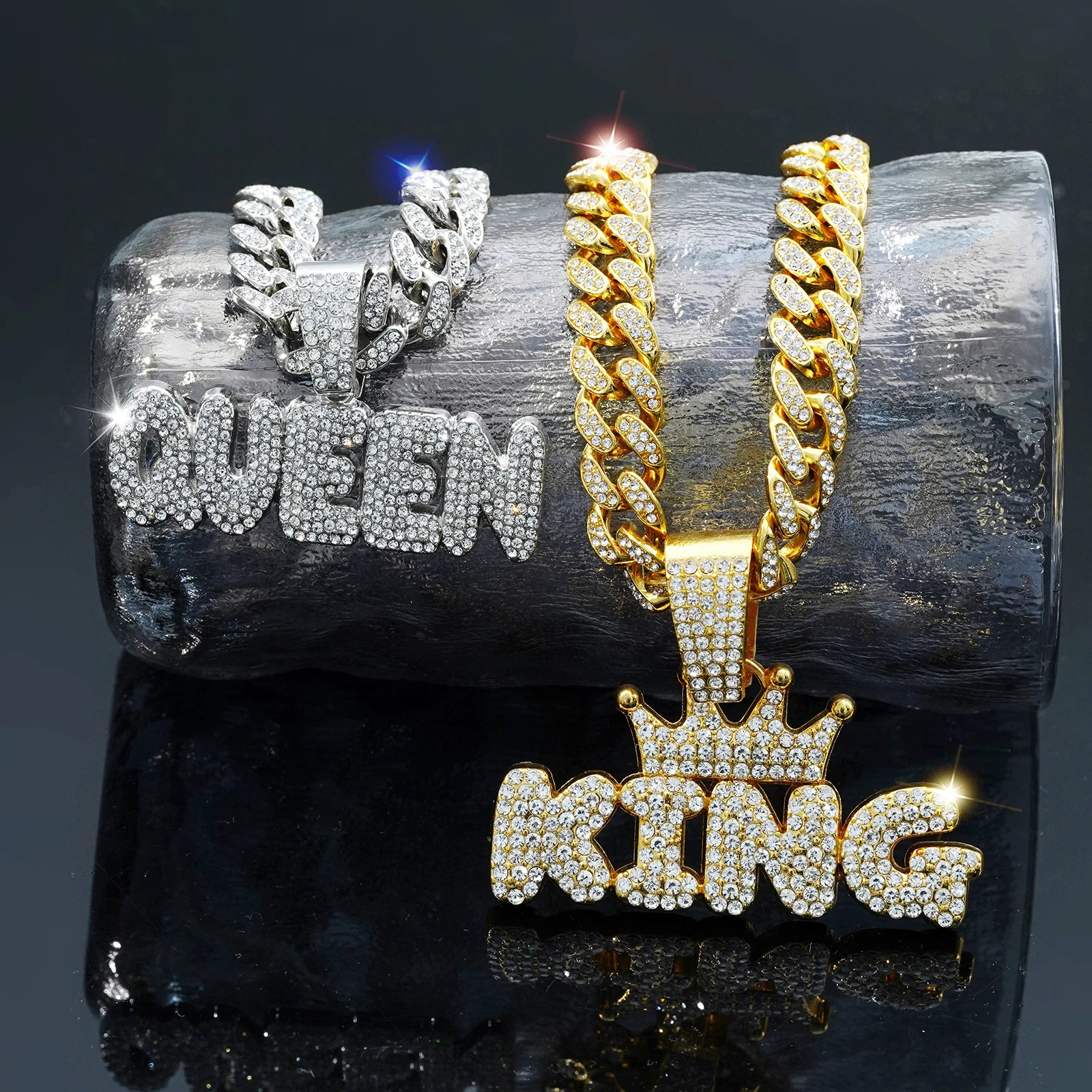 2Pcs/Set Matching Couple Chain Rhinestone Crown King Queen Letter Pendant NecklacesSuitable For Festival Gift And Daily Wear 250220