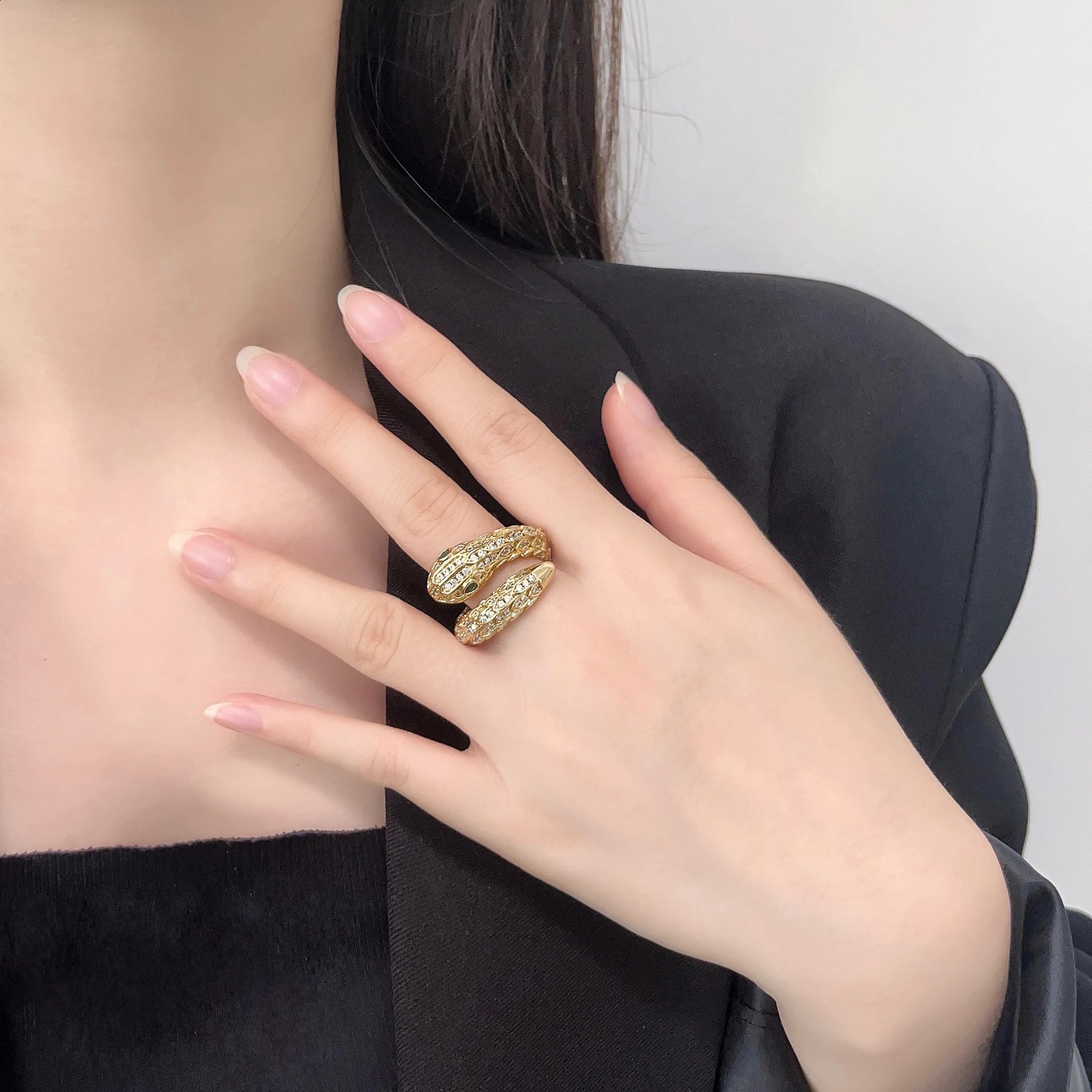 Fashion Gold Color Snake Ring For Women Girl Adjustable Exquisite Shiny Cubic Zirconia Finger Ring Wedding Jewelry Gift 250221