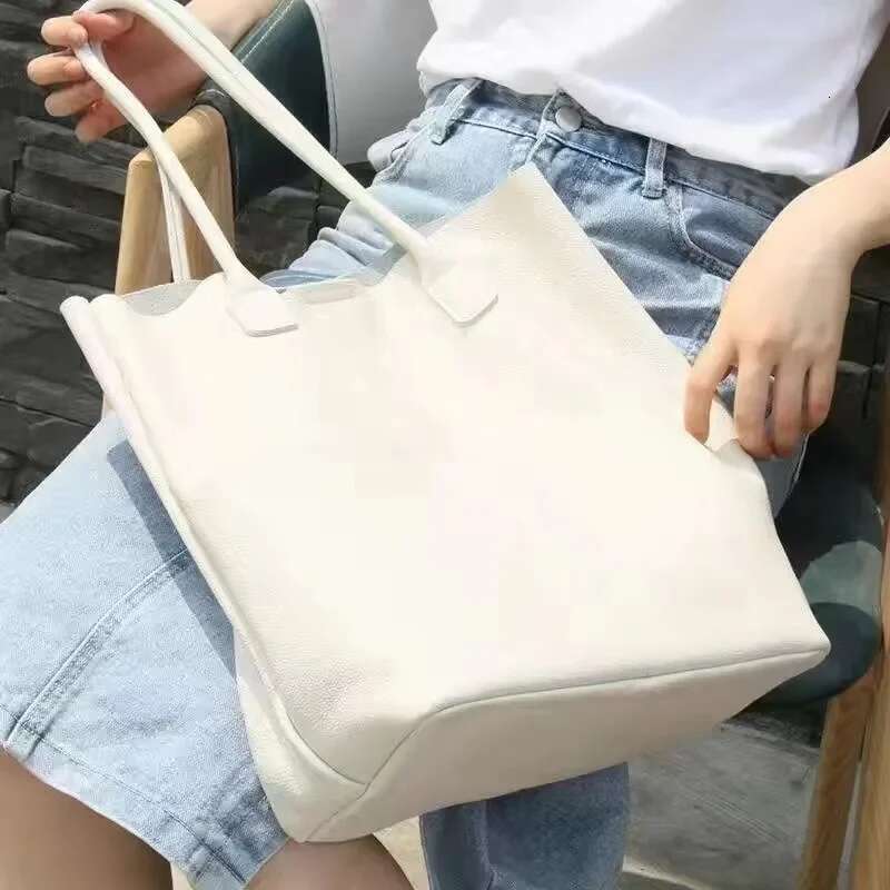 2023 Large Capacity Tote 100% Natural Leather Women Bucket Big Cowhide Lades Hand High Quality Shoulder Bag Beige