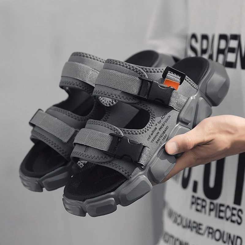 New Arrival Fashion Sandals Summer Wear-resistant New Sports Dual-purpose Slippers Beach Shose Men Breathable Light Anti-Slippery T250220