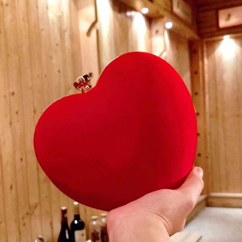 Red Heart Design Women Clutch Small Diamonds Golden Velvet Evening Bags Party Wedding Handbags Purse For Female Z250220
