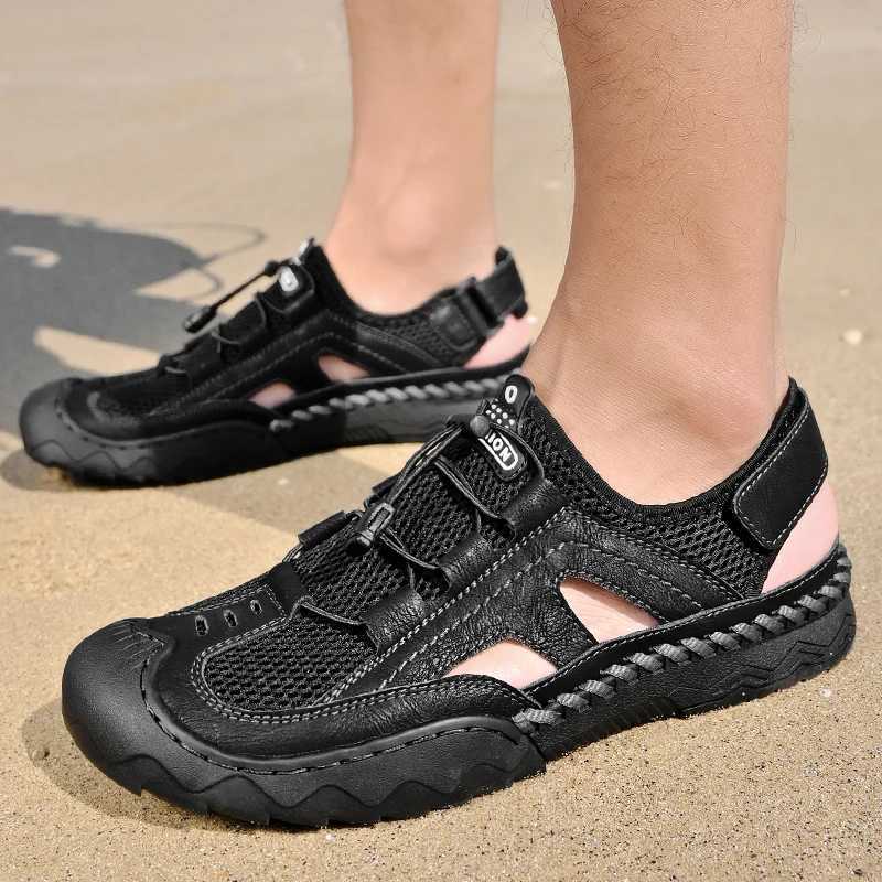 New Arrival New Mens Sandals Summer Breathable Mesh Sandals Men Outdoor Casual Lightweight Beach Sandals Fashion Men Shoes Large Size 38-46 T250220