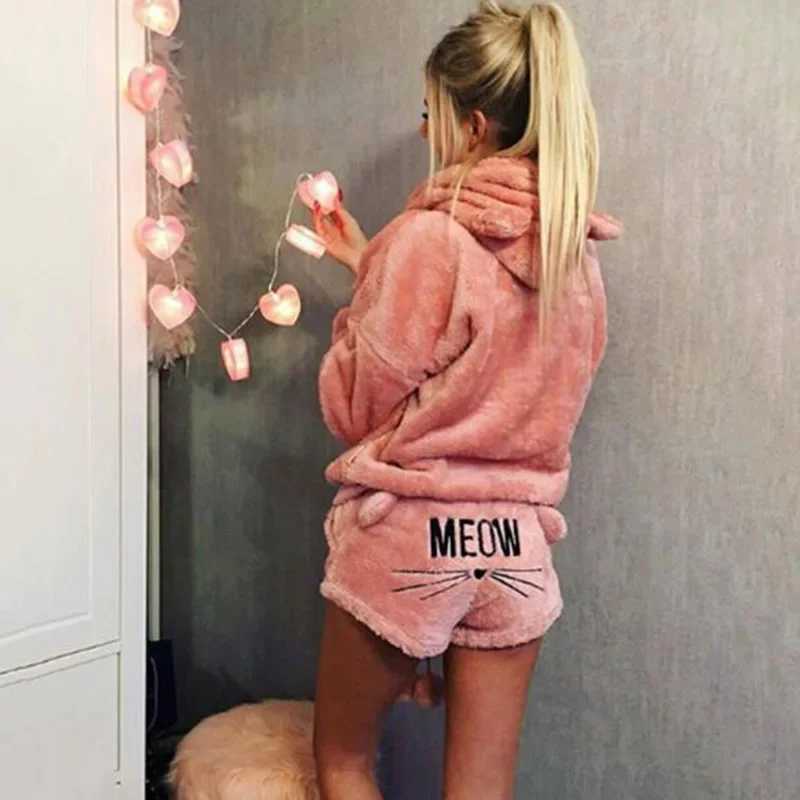 Women Coral Velvet Pajamas Set Autumn Winter Warm Pajamas Two Piece Set Spwear Cute Cat Meow Pattern Hoodies Shorts SetXJ250220