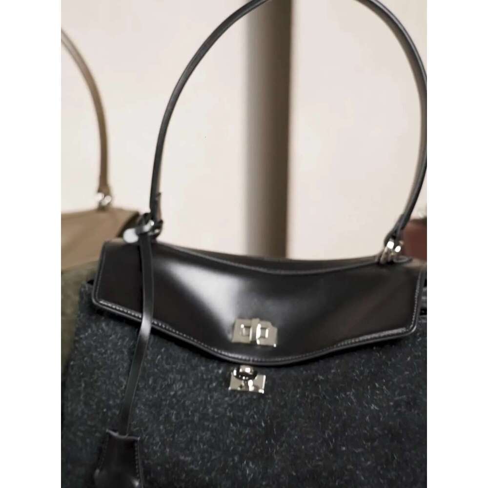 Autumn And Winter High-Grade Cowhide Armpit Crossbody Women's Of Sliver Bucket Designer Bag New Handbags