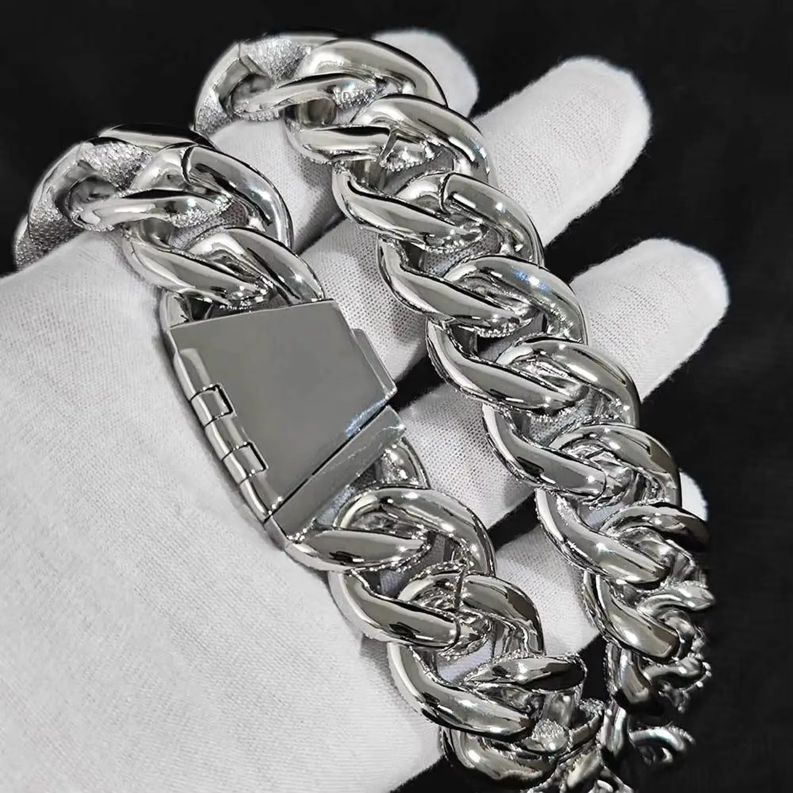 Hip hop chilled jewelry circular Moissanite necklace, Miami singing bracelet 14k white gold finish pointed phone chain