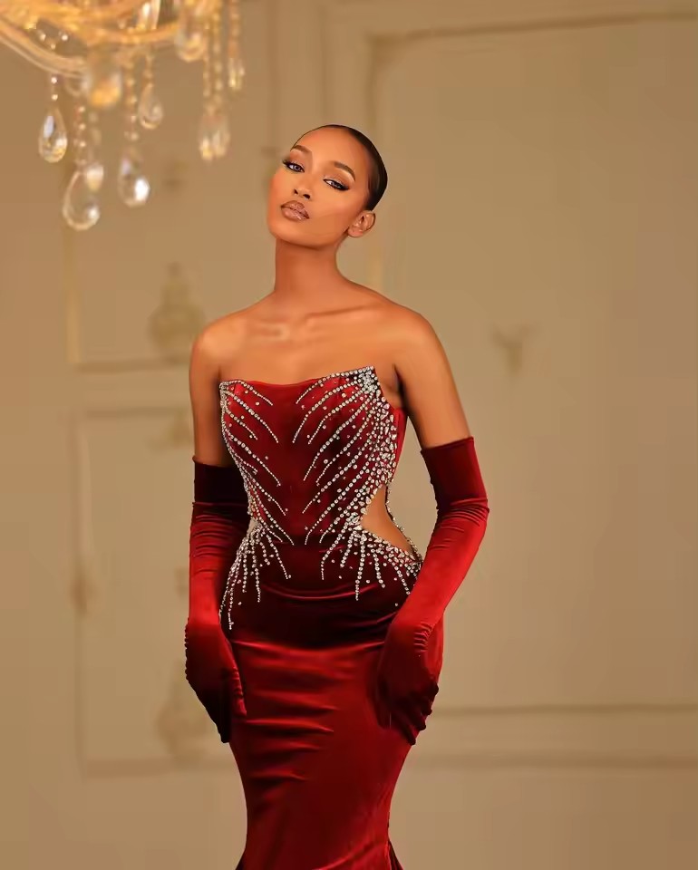 Elegant Bury Veet Mermaid Prom Party Dresses 2025 with Gloves Beaded African Evening Birthday Gowns Customized