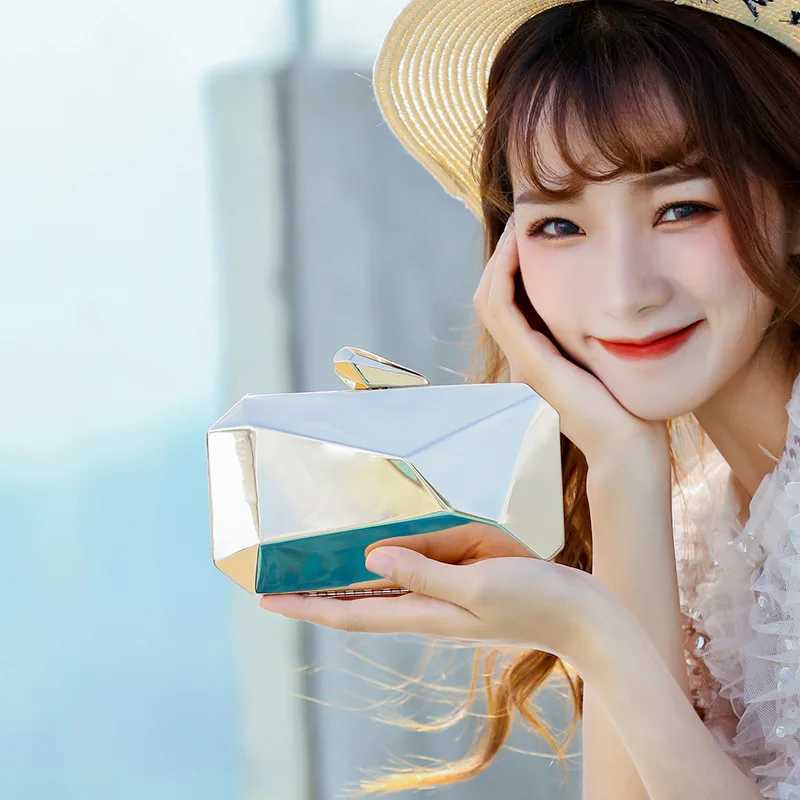 Gold Acrylic Box Geometric bags Clutch Evening Bag Elegant Chain Shoulder Bag for Women 2020 Handbag For Wedding/Dating/Party Z250220