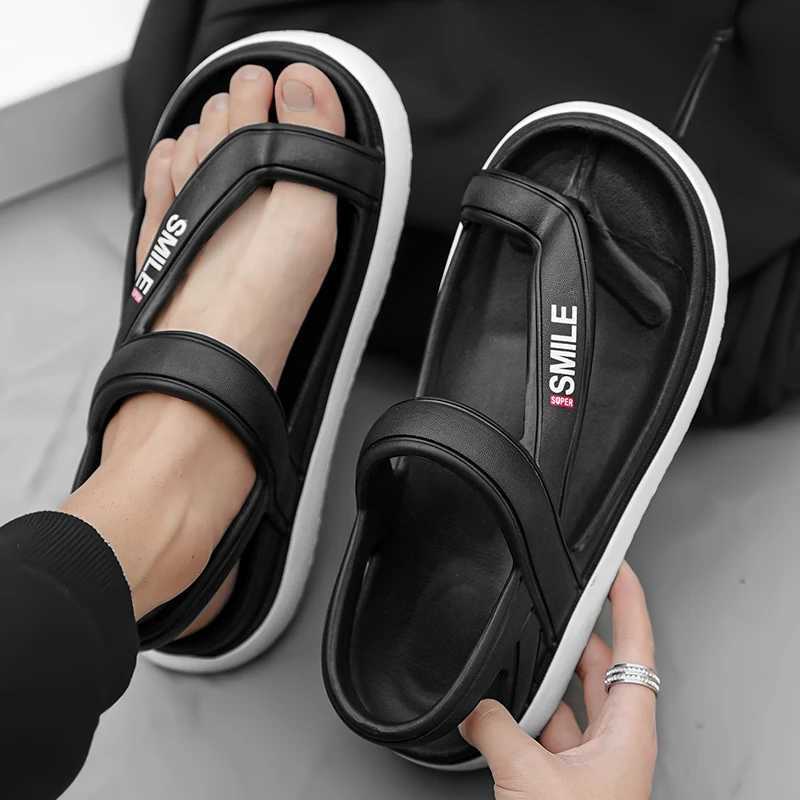 New Arrival High Quality Summe Sandals Men Outdoor Fashion Roman Sandals Beach Anti slip Casual Lightweight Open Toe Slippers Boys Flip-flop T250220