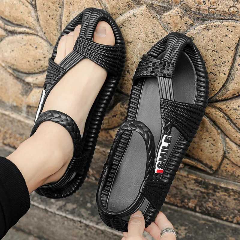 New Arrival large size high quality mens Eva straw sandals flat light outdoor beach shoes T250220