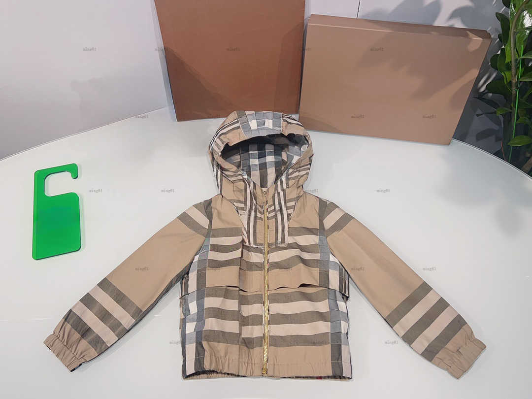 Brand baby coat Mesh lining design boys girls hooded Jacket High quality kids designer clothes autumn Various styles child Outwear