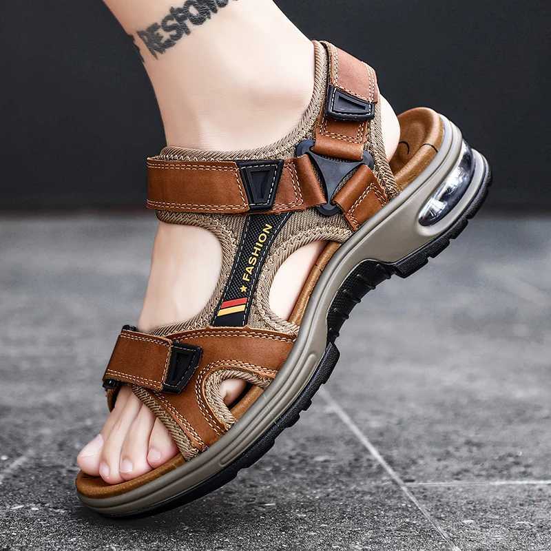 New Arrival Summer Mens Sandals Genuine Leather Men Slippers Gladiator Men Beach Sandals Soft Comfortable Outdoors Wading Shoes 38-46 T250220