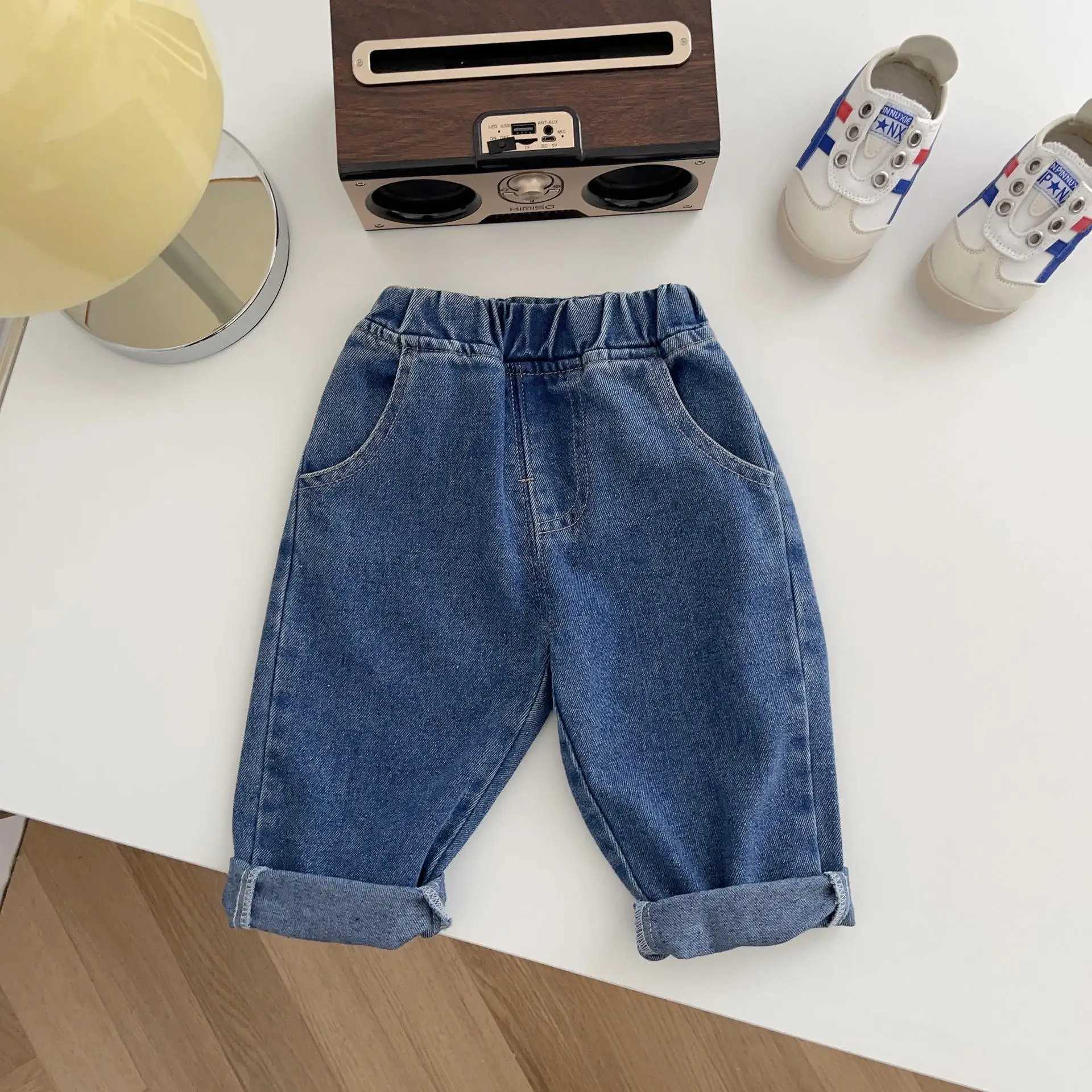 Childrens Solid Jeans 0-5y Baby Autumn Childrens Boys Simple Soft Casual Pants Girls Baby Pockets Loose Fashion Trouser Baby Dungari Z250220