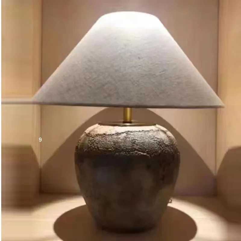 KERWIN Chinese Table Lamps LED Creative Retro Ceramic Pot Desk Light for Home Living Room Hotel Club Ornament Decor Z250220
