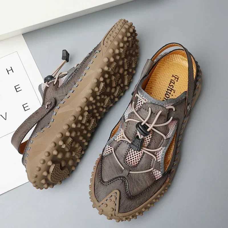 New Arrival Mens Summer Sandals for Men Comfortable Mens Sandal Man Beach Sandals Brands Shoes Mans Leather Sandal Trend T250220
