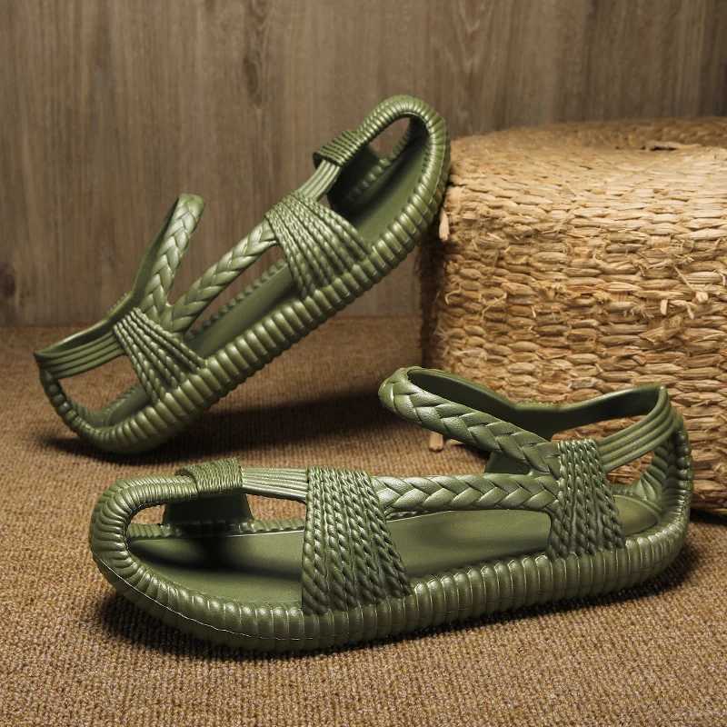 New Arrival Cheap summer mens sandals lightweight anti slip outdoor beach shoes womens fashionable casual green mens smooth sandals T250220