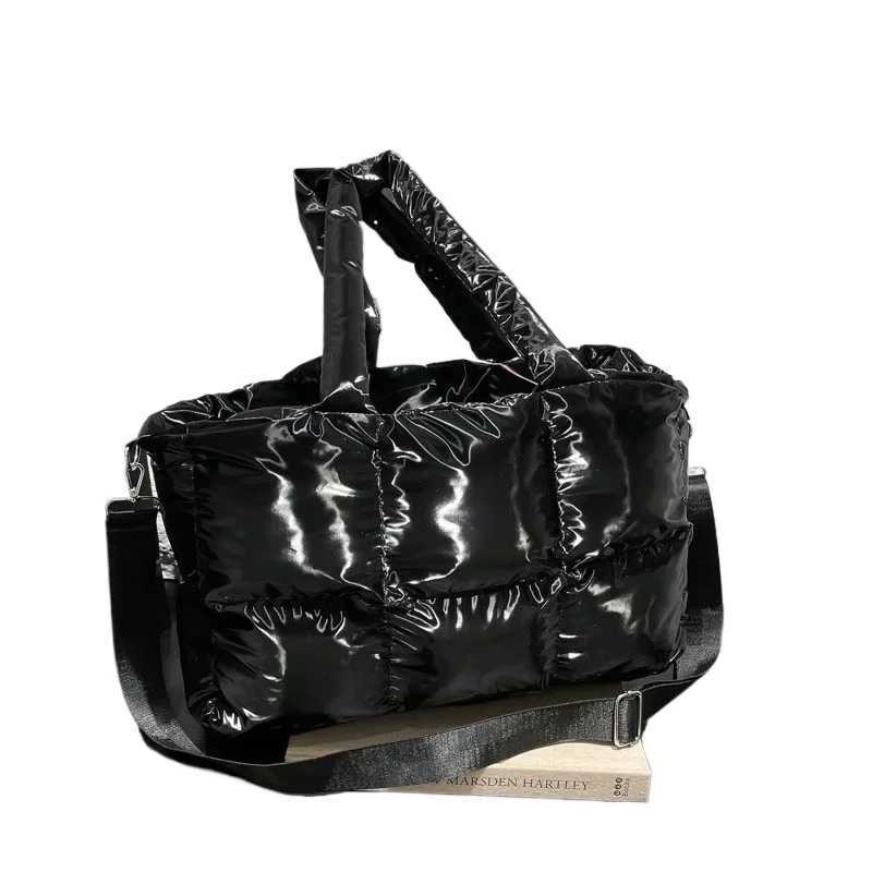 Nylon Solid Zipper Womens Handbag 2025 Spring New Style Daily Matching Womens Shoulder Bag High Capacity Womens Crossbody Bag Z250220