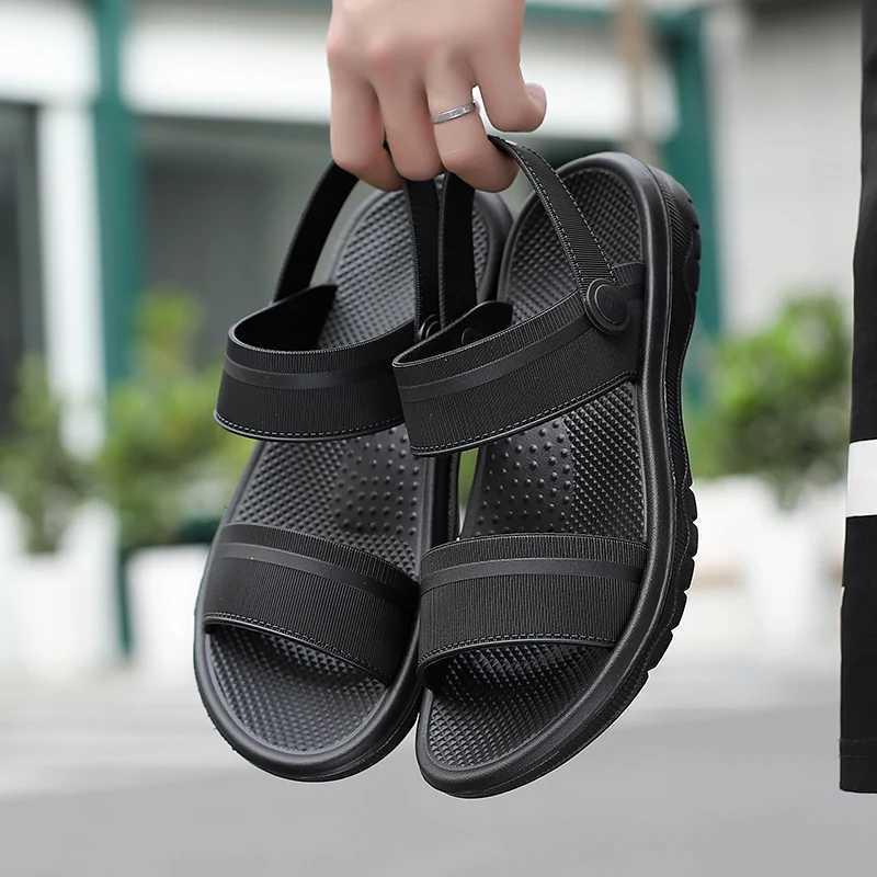 New Arrival Classic Mens Sandals Summer Outdoor Slippers Men Lightweight Sandals FAshion Men Casual Shoes Size 38-45 Sandals Men T250220
