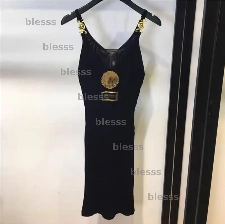 Summer Casual Dress Designer Skirt Womens Sexy V-neck Sleeveless Metal Buckle Suspender Dresses -8 Knitted Hip Wrap Dress Luxury Tank Dress DPG2502215