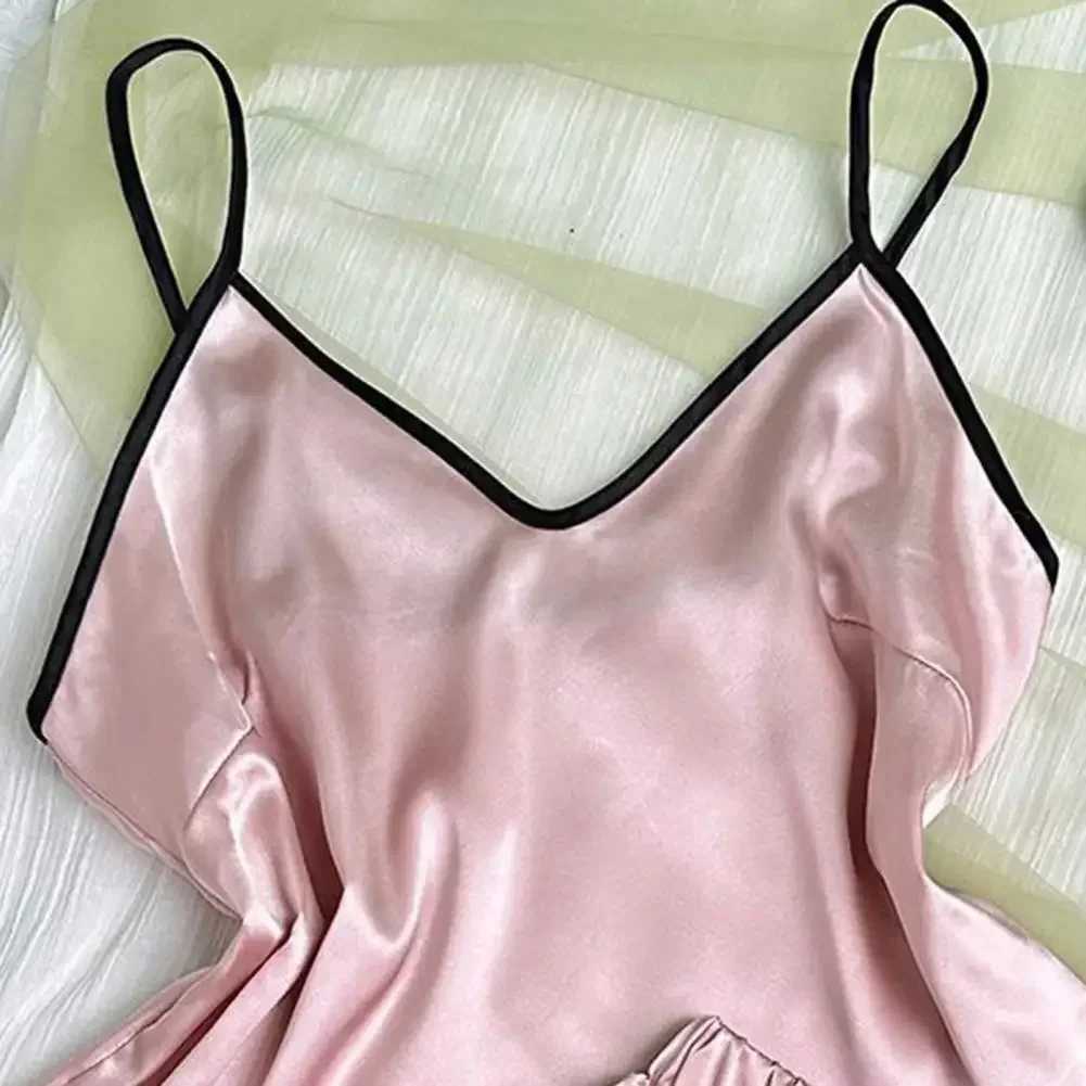 Womens Ele Satin Pajamas Set V-Neck T-Shirt Ruffled Edges Tops Shorts Simple And Breathable Pajama Sets Sling Home ClothingXJ250220
