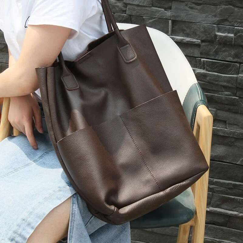 2023 Large Capacity Tote 100% Natural Leather Women Bucket Big Cowhide Lades Hand High Quality Shoulder Bag Beige