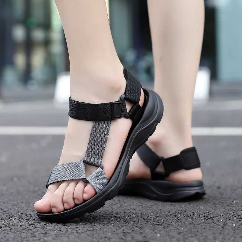 New Arrival Classic Men Sandals Non-slip Beach Shoes Summer Slippers Outdoor Lightweight Sneakers Male Retro Comfortable Casual Shoes 39-46# T250220
