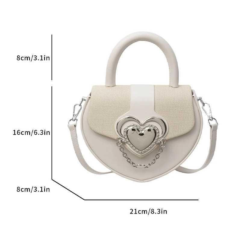White and black heart-shaped girls heart handbag 2024 new trend fashion niche design crossbody bag Korean popular shoulder bag Y250319