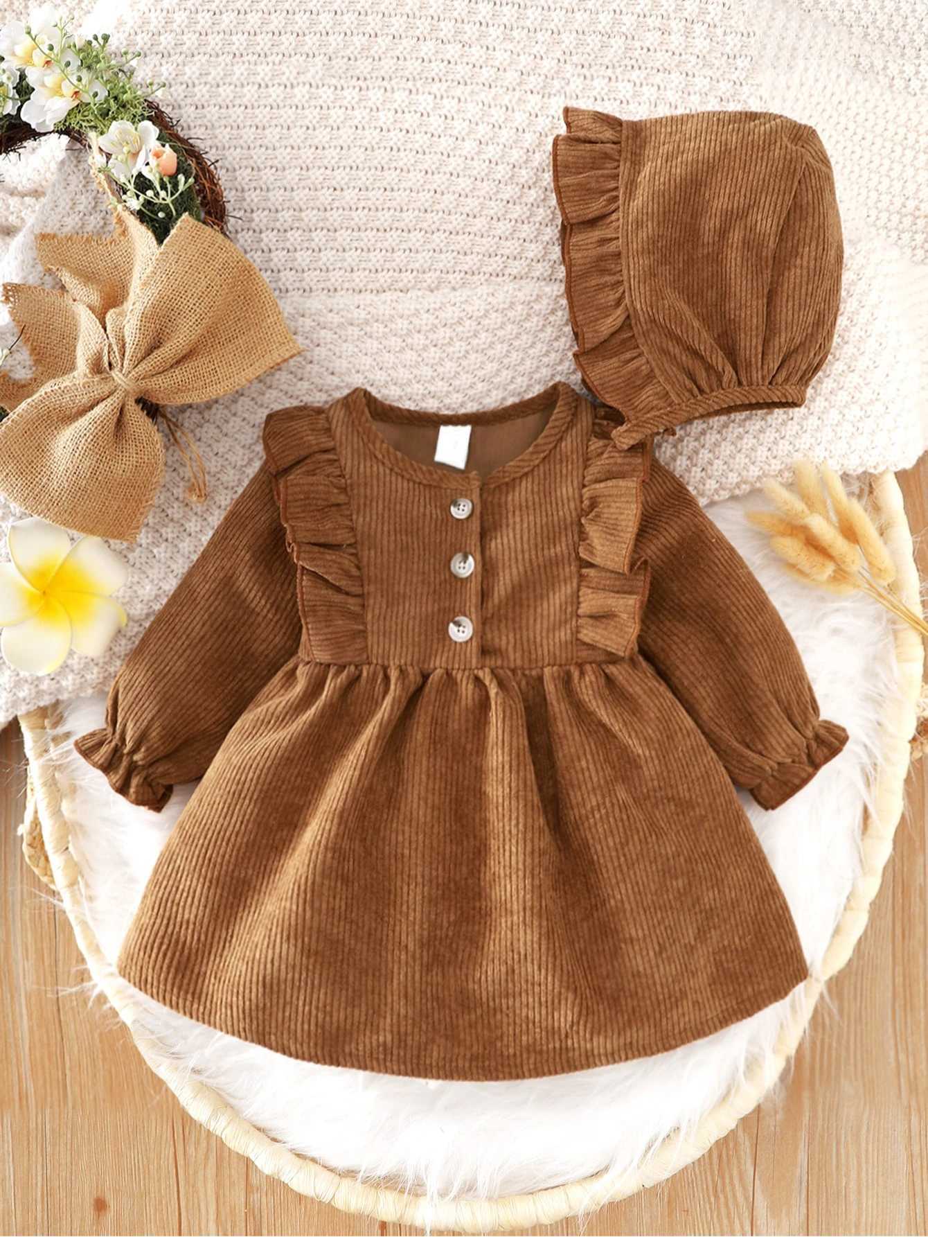 Baby autumn and winter fashion retro elegant exquisite comfortable dress. X250220