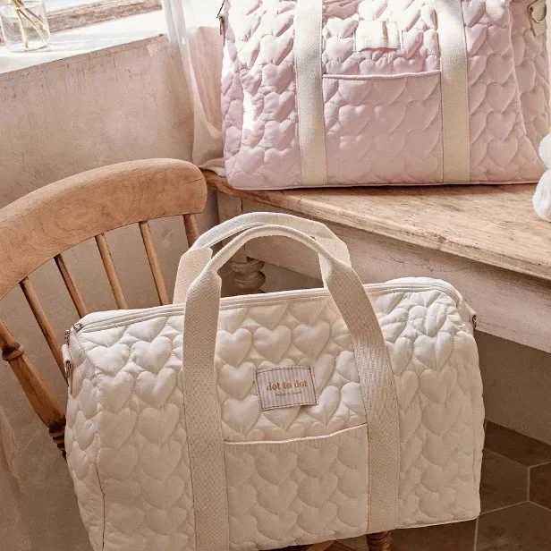 2025 New Korean Instagram Mommy Bag for Going Out Lightweight Diagonal Spanning Large Capacity Fashion Mommy BagHandheld Diaper X250220