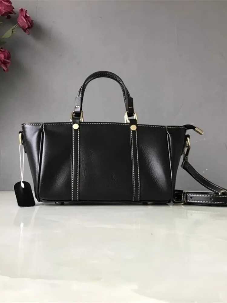 New Women Cowskin Genuine Leather Small Tote Handbag Fashion Single Shoulder Bag Designer Fashion Elegant Ladies Crossbody Bags Z250220