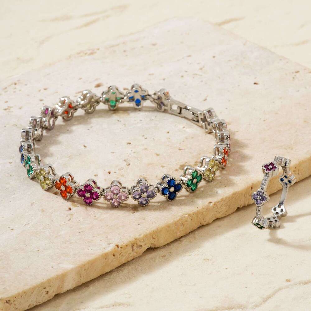 Clover Bracelet For Men and Women Designer jewelry 4/ Leaf Bracelets New luxury fashion retro high-end set with moissanite diamonds bracelet, ring and