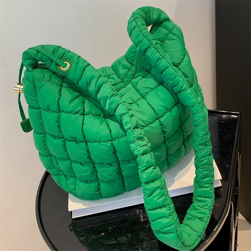 Lattice Pattern Shoulder Crossbody Bags Pleated Bubble Handbags Women Large Capacity Tote Bags Padded Ladies Quilted Shopper Bag 250208