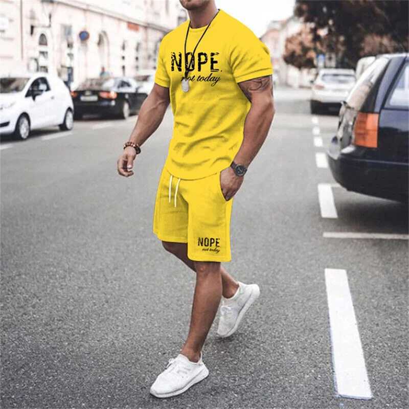 2024 New Summer Simple Mens T-shirt and Shorts 2-piece Set Fashion Street Leisure Comfortable and Breathable Short Sleeve Set W250221
