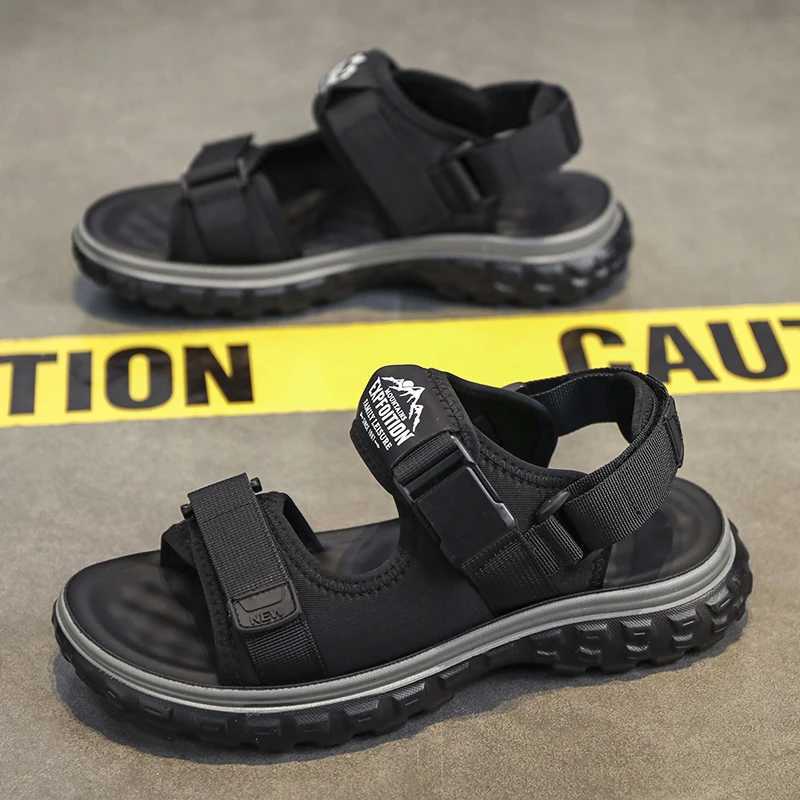 New Arrival Advanced mens classic fashion sandals outdoor anti slip mens hiking sandals comfortable and wear-resistant rubber Roman shoes T250220