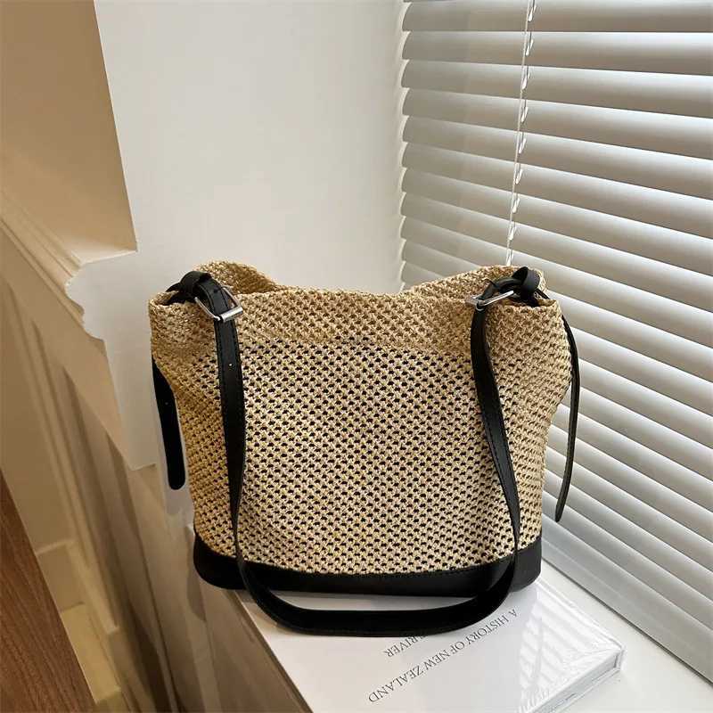 Fashion Straw Women Shoulder Bags Woven Female Handbags Large Capacity Summer Beach Straw Bags Casual Tote Purses England Style