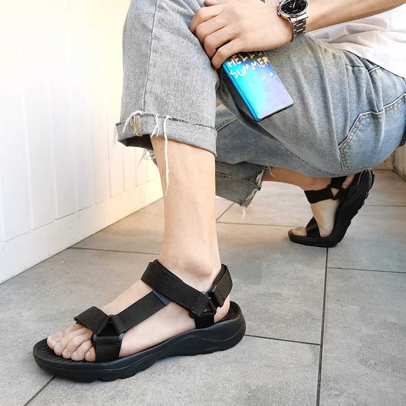 New Arrival casual fashionable classic versatile trendy casual sandals nonslip wearresistant highlooking sandals outdoor casual slippers indoor sanda 