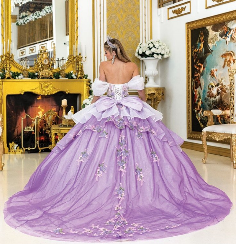 2025 White And Lilac Quinceanera Dress Off Shoulder Sweetheart Ball Gown Birthday Special Occasion Gowns Lace Appliques Corset Bow Back Chic Sweet 16 